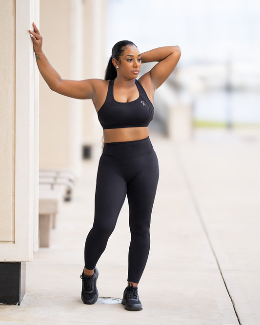 Diamond Cross-Back Sports Bra & Scrunch Butt Leggings Set